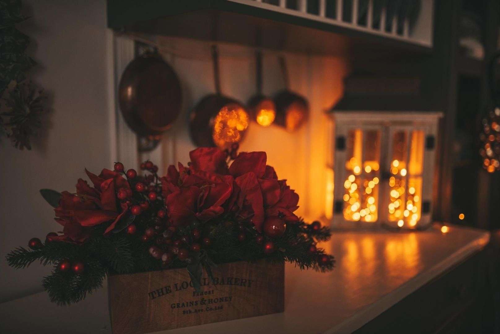 Holiday Decorating Tips For Busy Men | Fresh Clean Tees